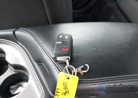 2023 Dodge Challenger Sxt из США, поврежденный, VIN 2C3CDZAG1PH565773